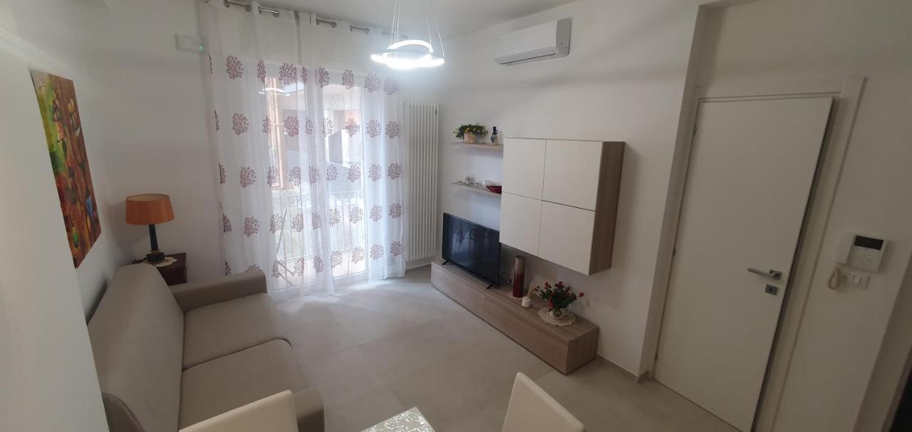 Ferienwohnung Casa Riblo E Flo Monopoli Exterior foto