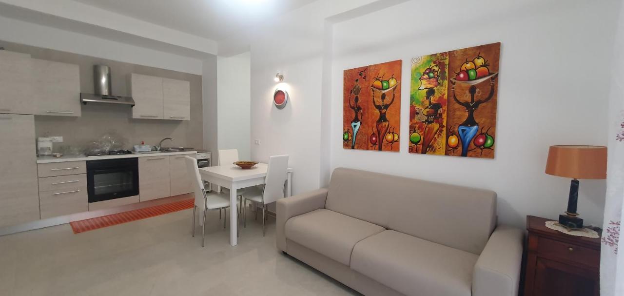 Ferienwohnung Casa Riblo E Flo Monopoli Exterior foto